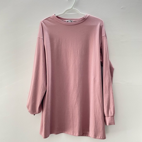 DRESSES - Picture 5 of 8